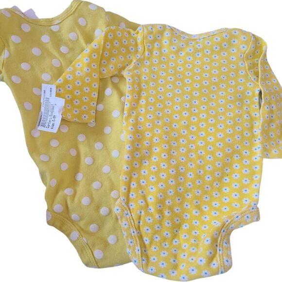 CARTER'S Onesies Set Of Two Daffodil Yellow Polka Dot and Floral Sz 6 Mos - Picture 7 of 12